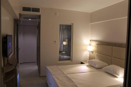 Begonville Beach - Adults Only - 1