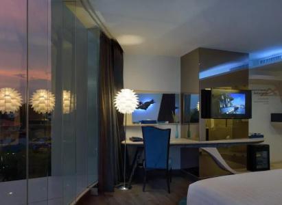 The Xtreme Suites - 105