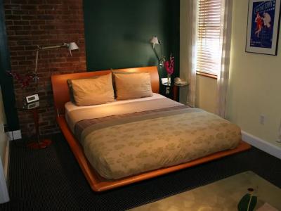 Encore Bed & Breakfast - 4