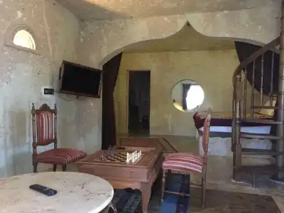 Oread Cave Suites - 224