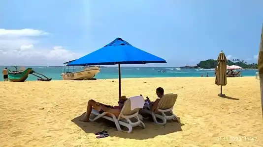 Full Moon Resort - 23