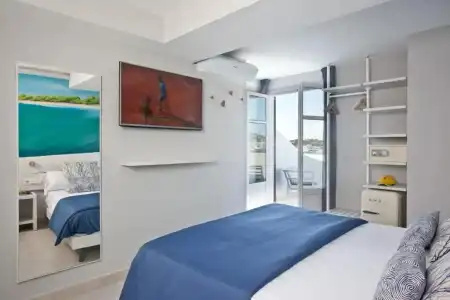 Ryans La Marina - 45