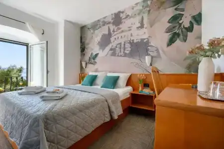 Newly Renovated Kastil - 87