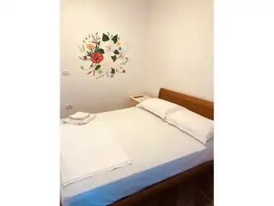 The Garden Beach Hostel - 18