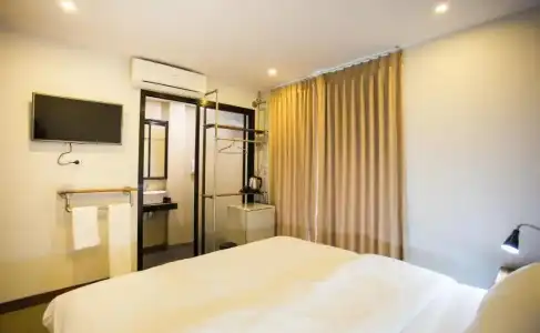 The Arak Bed Bar and Hostel - 74