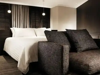 S15 Sukhumvit - 33