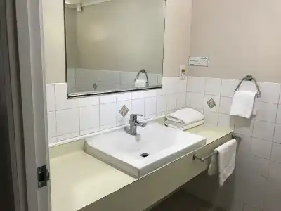 Ascot Epsom Motel - 6