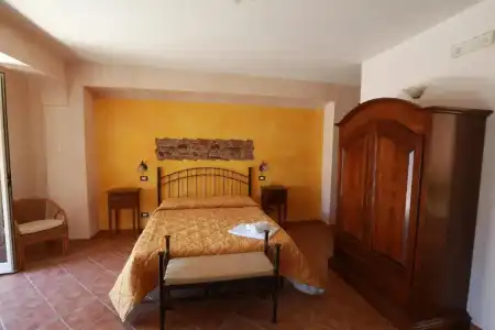 Sikania Suite - 32