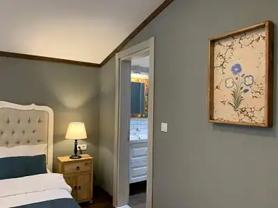 Loka Suites - 40