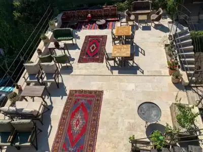 Risus Cave Suites - 11