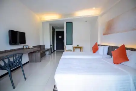J Residence - 10