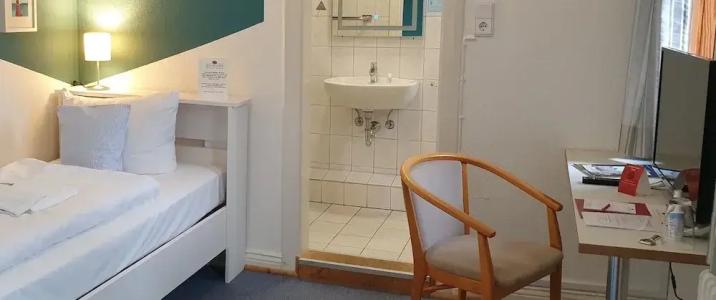 Schollers Restaurant & - 40