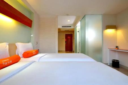 HARRIS & Residence Riverview Kuta Bali - 29