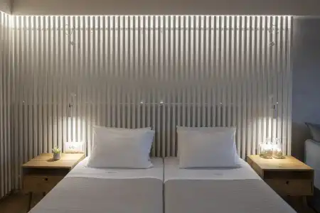 Atrium - 6