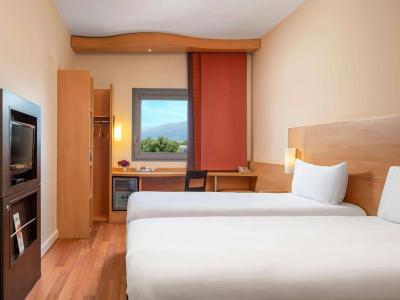 ibis Bursa - 28