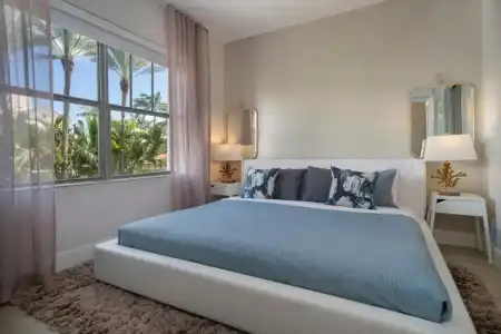 Strand Ocean Drive Suites - 2