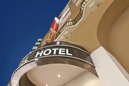 Boulevard - 0