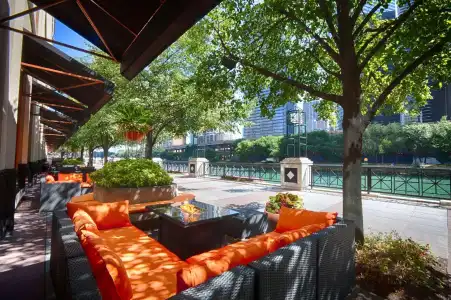 Sheraton Grand Chicago Riverwalk - 15