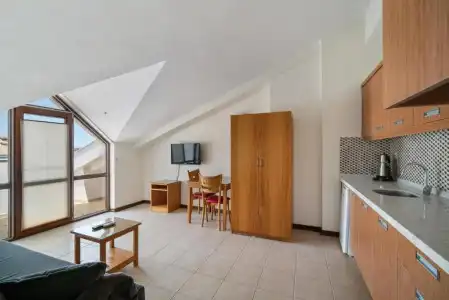 Fora Apart - 55