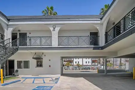 Hyland Inn Long Beach - 20