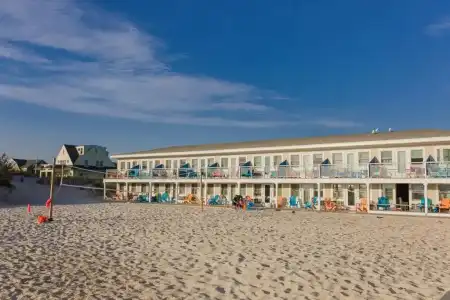Sea Crest Beach Resort - 82