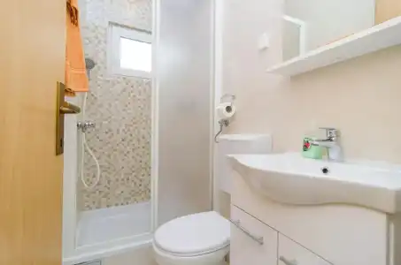 Apartments & Rooms Barisic - 230