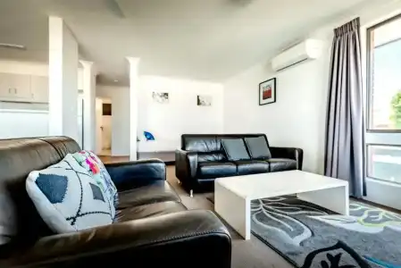 Coffs Harbour Holiday Apartments - 42
