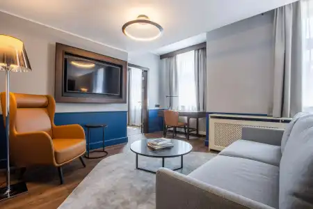 Radisson Blu - 109