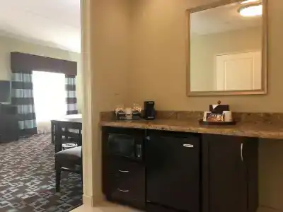 Hampton Inn & Suites Nashville @ Opryland - 101