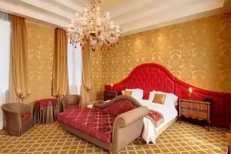 Pesaro Palace - 33