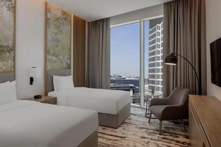 Holiday Inn Dubai Business Bay - 11