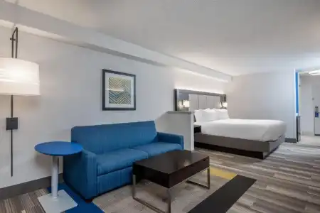 Holiday Inn Express & Suites Florence I-95 & I-20 Civic Ctr by IHG - 51