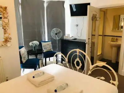 Grand Pier Guest House - 45