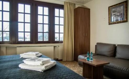 Und Restaurant Löwenbräu Köln - 83