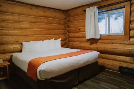Glacier House Resort - 86