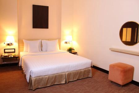 Palace Saigon - 11