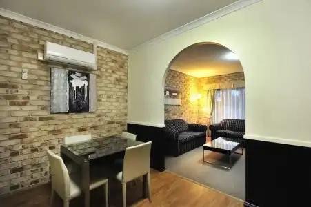 Highlander Motor Inn & Apartments - 64