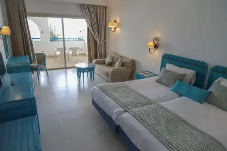 Regency and Spa - 44