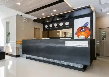 Adelphi Suites Bangkok - 36