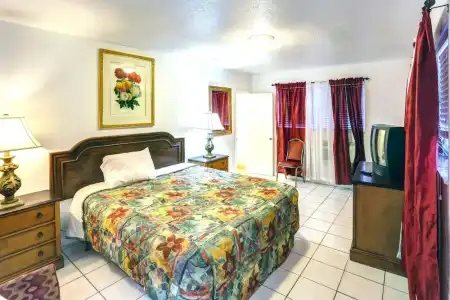 Green Seas Motel - 26
