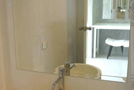 Ban's Avenue Guest House - 7