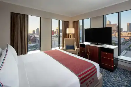 The Higgins New Orleans, Curio Collection by Hilton - 4