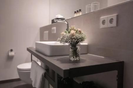 SUYTES Business Studios - 88