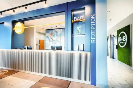 Moxy Berlin Airport - 17
