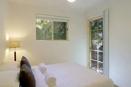 Sea Breeze on Main Beach - 10