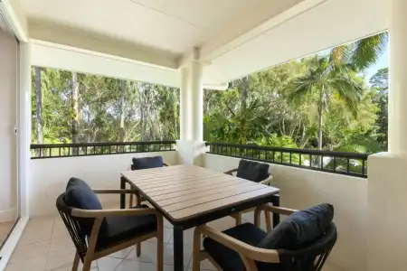 Mandalay Luxury Beachfront Apartments - 41