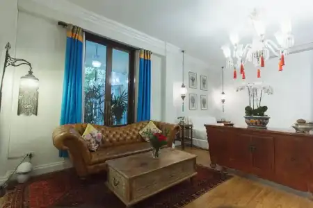 At Niman Conceptual Home - 102