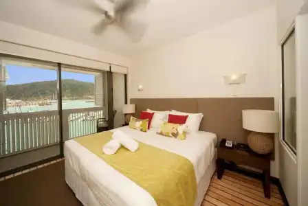 The Boathouse Apartments - 3
