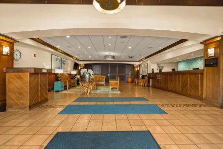 Airport Honolulu, Trademark Collection by Wyndham - 10