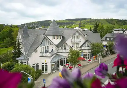 Göbel's Landhotel - 14